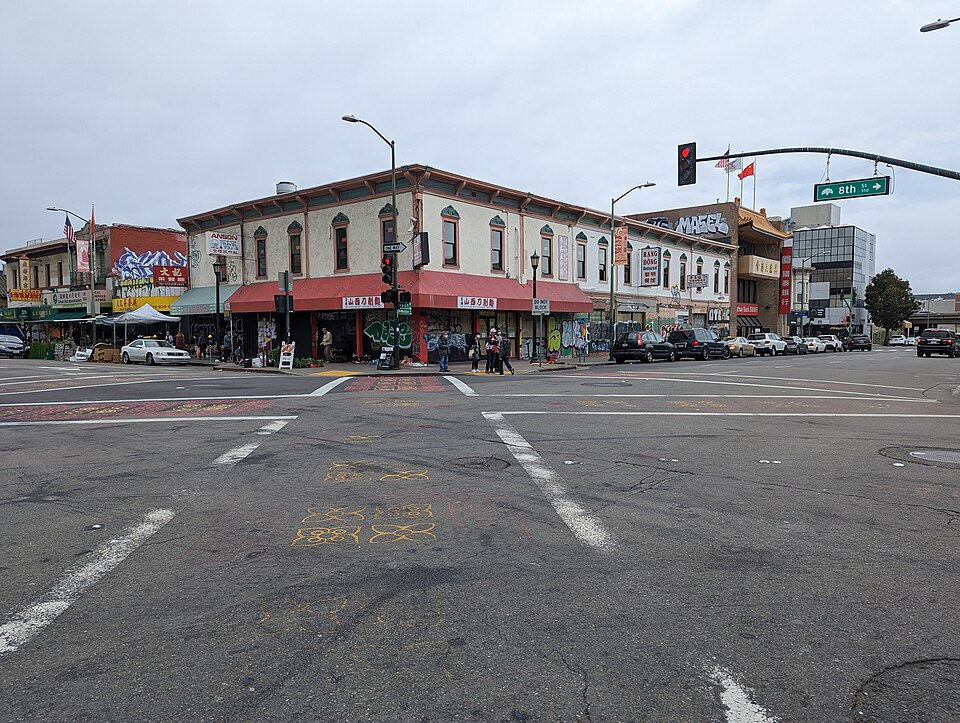Shops and restaurants along a street in Oakland’s Chinatown neighborhood